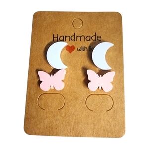 Moonflutter Acrylic Stud Earrings – 2 Pair